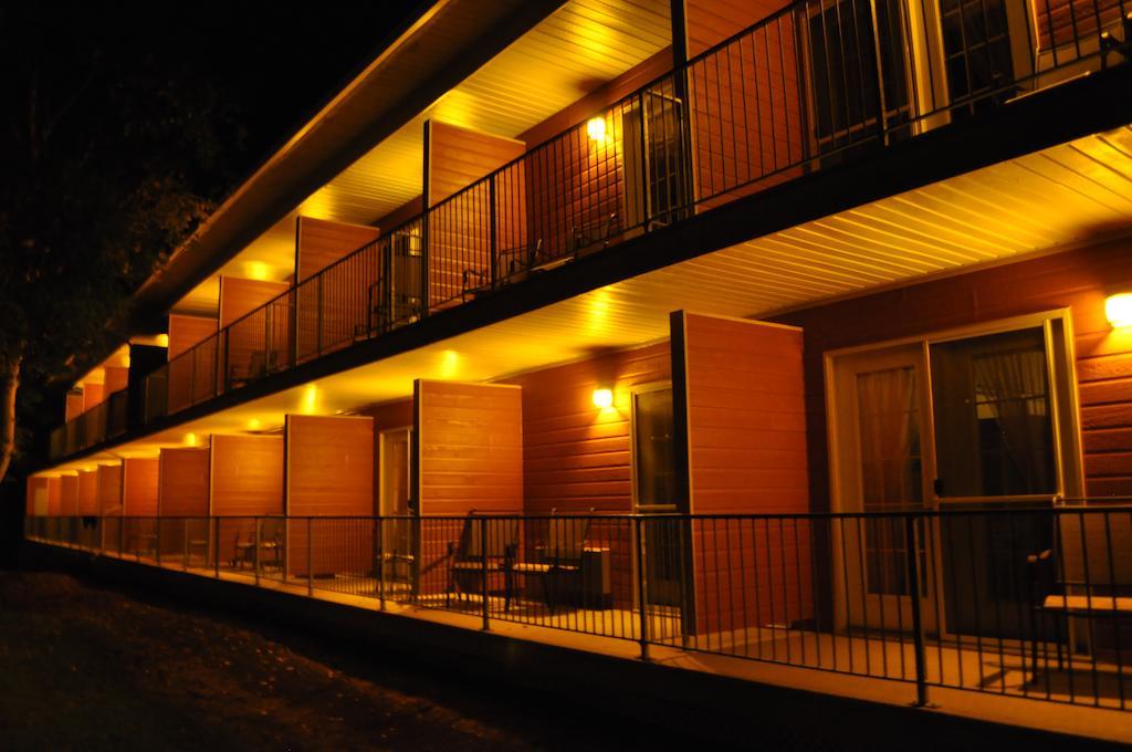 Hotel Le Francis Нью-Ричмонд Экстерьер фото